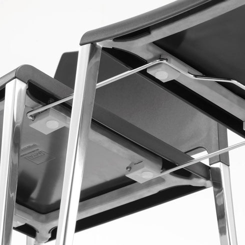Mya 700 Chair